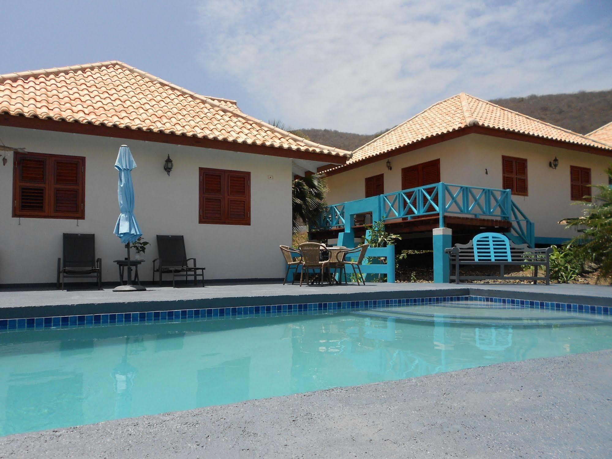 Botanique Bungalows Westpunt Экстерьер фото