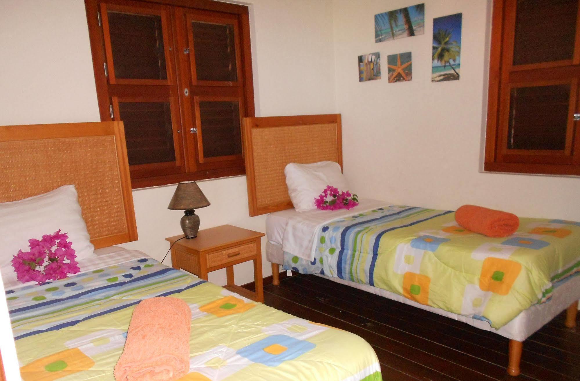 Botanique Bungalows Westpunt Экстерьер фото